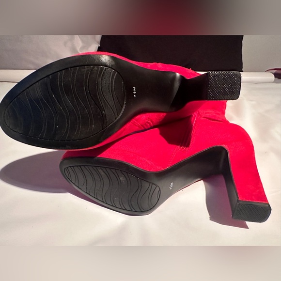 🔥Red Suede Like Fashion Boot Sz 7.5 - Picture 7 of 7